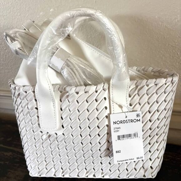 Urban Expressions Woven Tote & Pouch-NWT - Picture 3 of 3